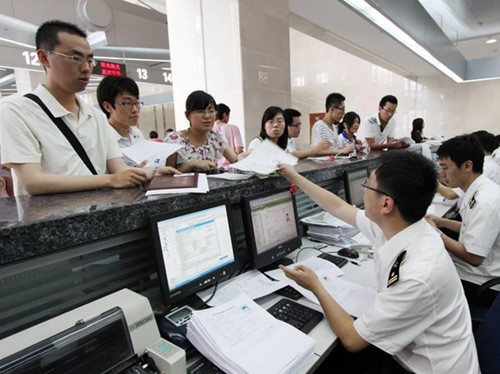 報(bào)關(guān)現(xiàn)場網(wǎng)絡(luò)配圖 報(bào)關(guān)現(xiàn)場網(wǎng)絡(luò)配圖